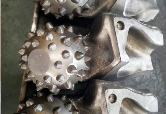 Carboneto de tungstênio dos bocados de Rig Tool Drill Roller Cone equipado com o tambor de núcleo