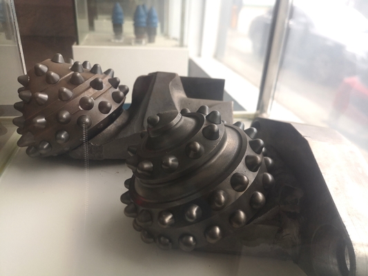 Preço da fábrica Portagem Bits de perfuração cones Tci Hard Rock Drills Api Standard Roller Cone Bit para barris de núcleo