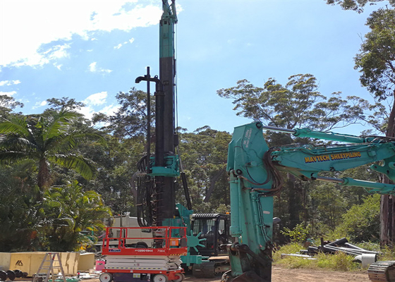 máquina multifuncional hidráulica de Rig Ground Screw Pile Driver da perfuração de 80kNm CFA